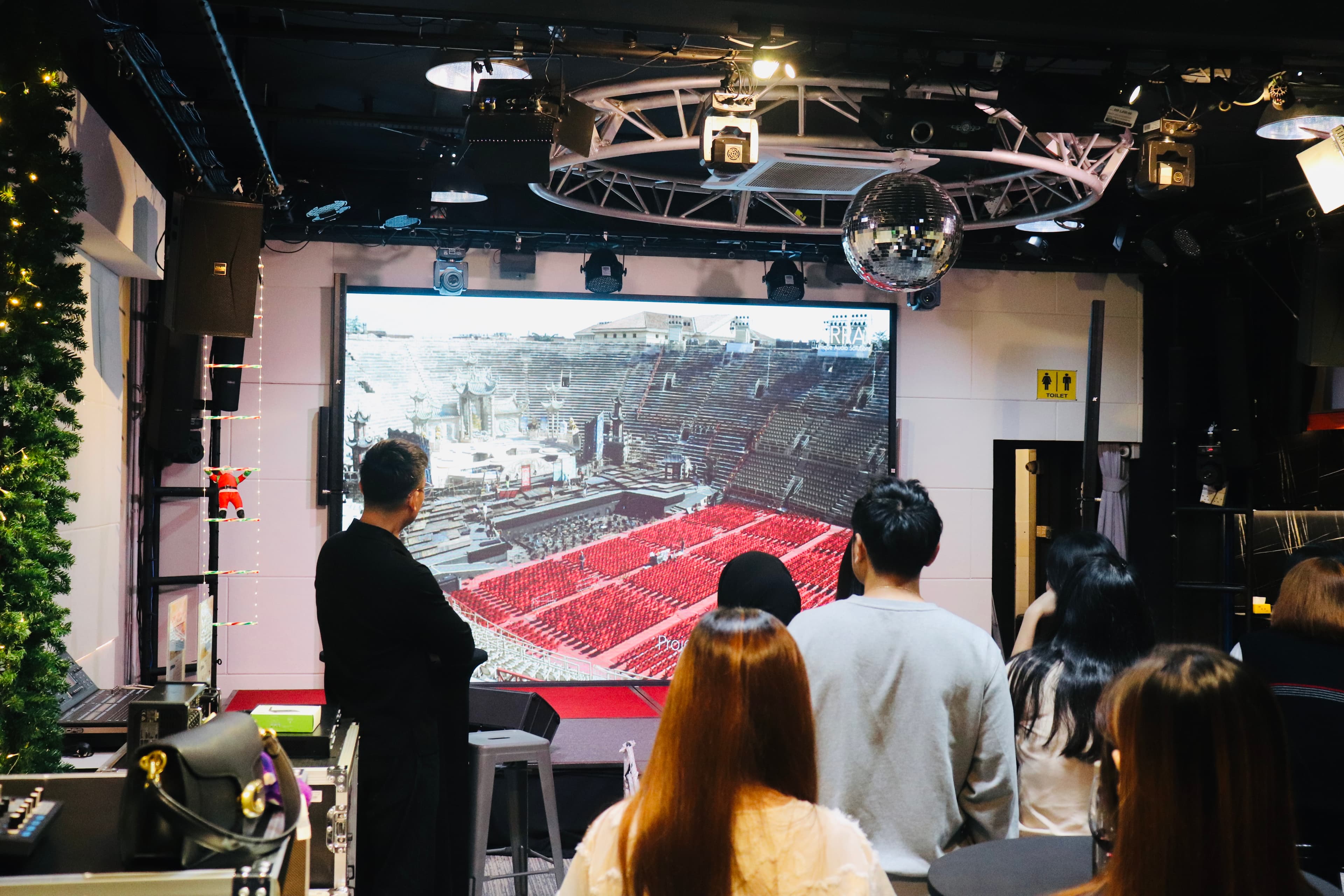 Consultation session reviewing architectural sound plans