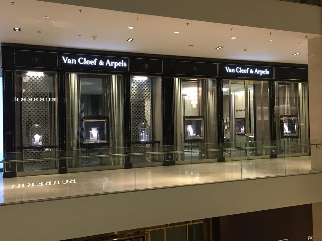 Van Cleef & Arpels hero imagery