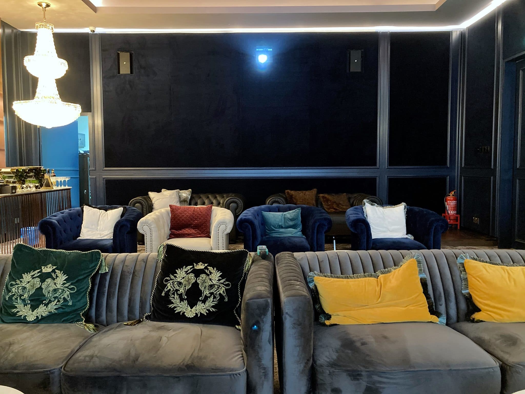 Slim line array near screen wall